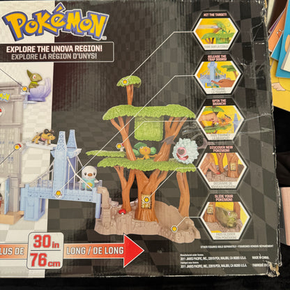 POKEMON Jakks Pacific 2011 UNOVA REGION PLAYSET - USED